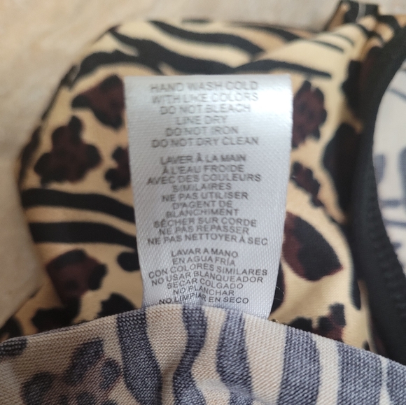 NWT 3 pc lingerie set, Excellent Condition, Never Worn - Picture 2 of 16